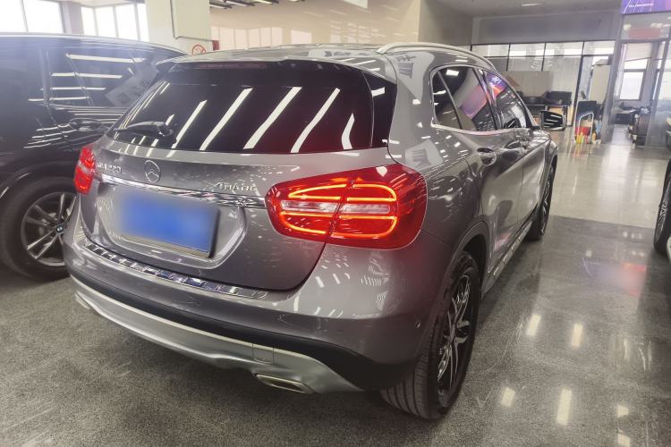 Used Mercedes-Benz GLA 2015 GLA 220 4MATIC Fashion Model Exterior 5