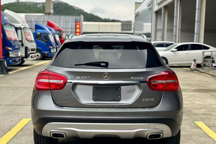 Used Mercedes-Benz GLA 2015 GLA 220 4MATIC Luxury Model Exterior 6
