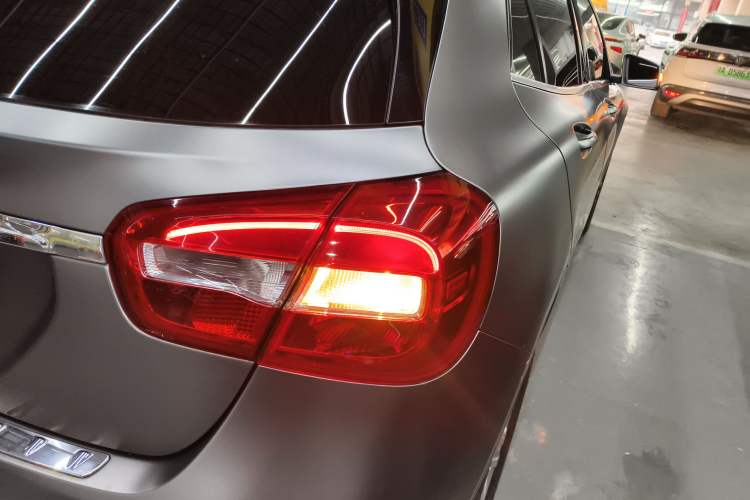 Used Mercedes-Benz GLA 2015 GLA 200 Sport Edition Exterior 6