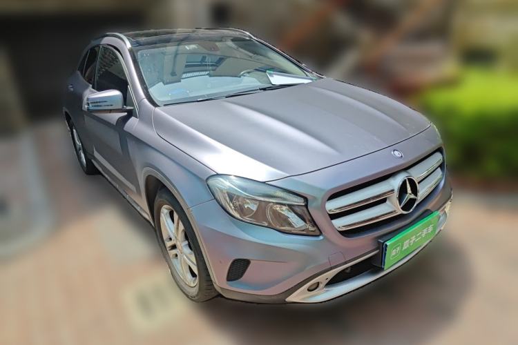 Used Mercedes-Benz GLA 2015 GLA 200 Sport Edition Front Right 45 Deg