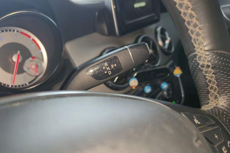 Used Mercedes-Benz GLA 2015 GLA 200 Fashion Model Gear Lever