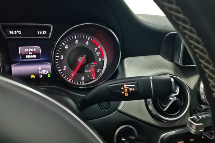 Used Mercedes-Benz GLA 2015 GLA 200 Fashion Model Gear Lever