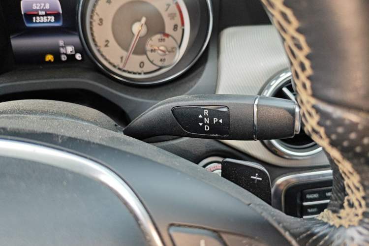 Used Mercedes-Benz GLA 2015 GLA 200 Fashion Model Gear Lever