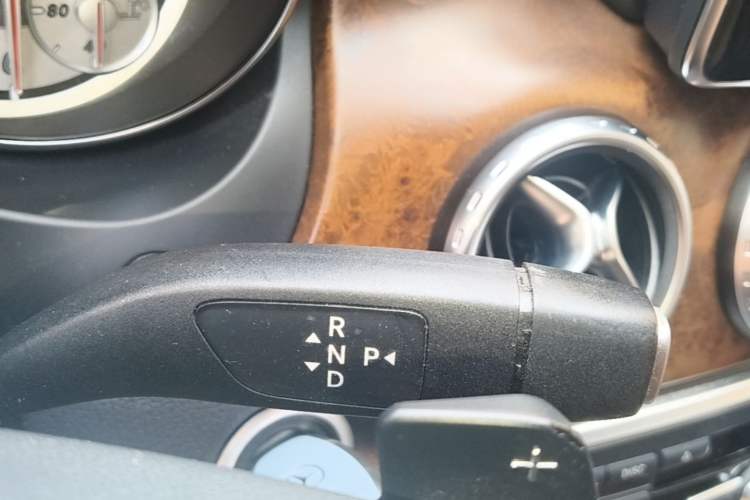 Used Mercedes-Benz GLA 2015 GLA 260 4MATIC Gear Lever