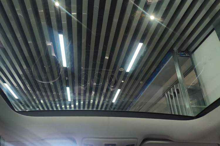 Used Mercedes-Benz GLA 2015 GLA 220 4MATIC Fashion Model Headliner