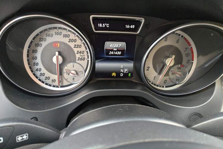 Used Mercedes-Benz GLA 2015 GLA 200 Fashion Model Instrument Cluster