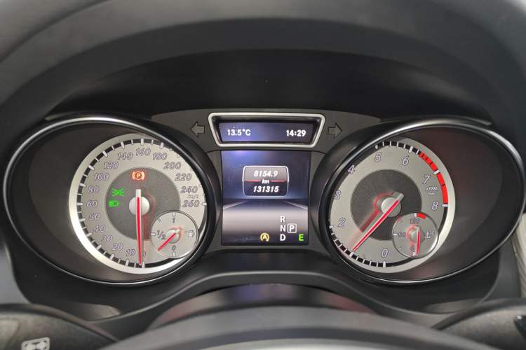 Used Mercedes-Benz GLA 2015 GLA 200 Fashion Model Instrument Cluster