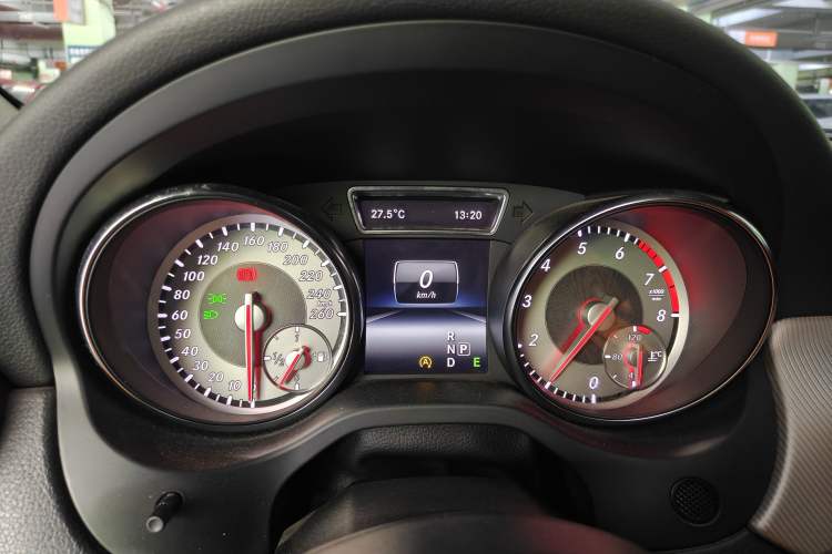 Used Mercedes-Benz GLA 2015 GLA 200 Fashion Model Instrument Cluster