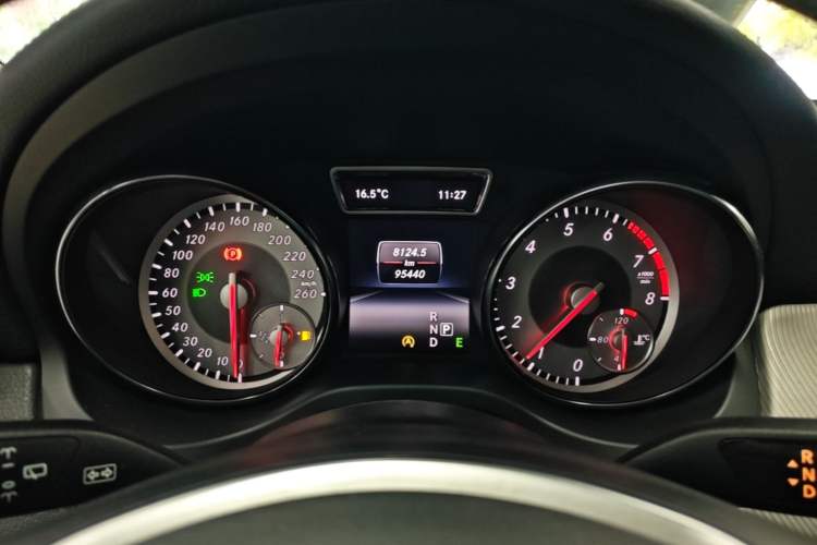 Used Mercedes-Benz GLA 2015 GLA 200 Fashion Model Instrument Cluster