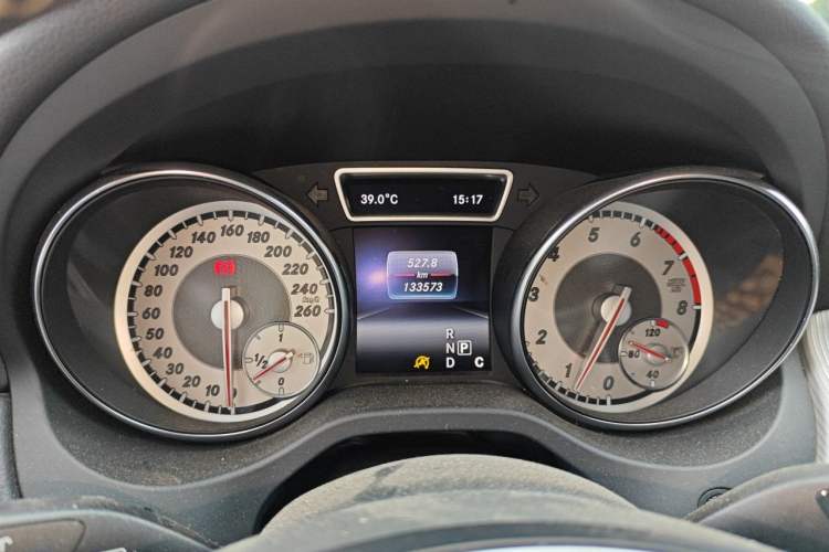 Used Mercedes-Benz GLA 2015 GLA 200 Fashion Model Instrument Cluster
