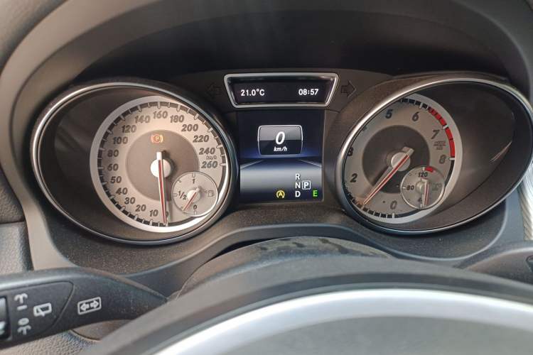 Used Mercedes-Benz GLA 2015 GLA 200 Fashion Model Instrument Cluster