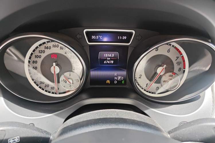 Used Mercedes-Benz GLA 2015 GLA 200 Sport Edition Instrument Cluster
