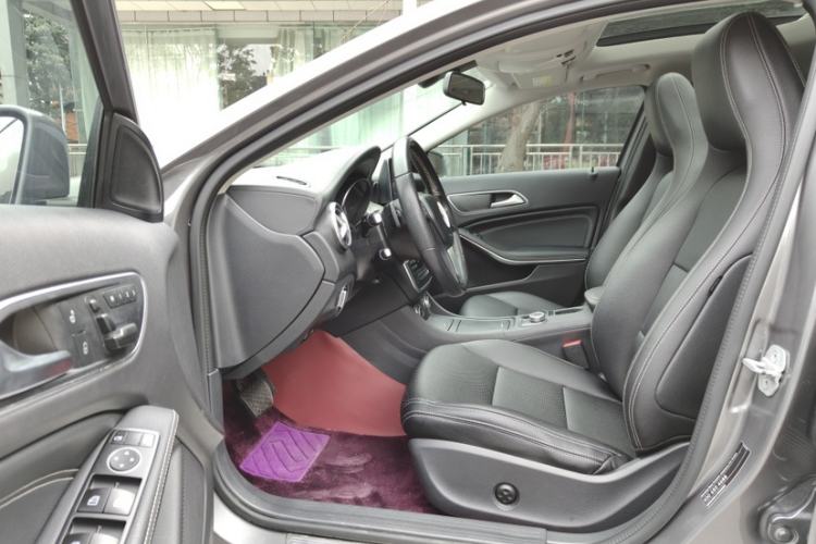 Used Mercedes-Benz GLA 2015 GLA 200 Fashion Model Interior 1