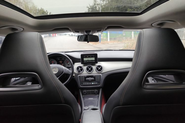 Used Mercedes-Benz GLA 2015 GLA 200 Fashion Model Interior 2