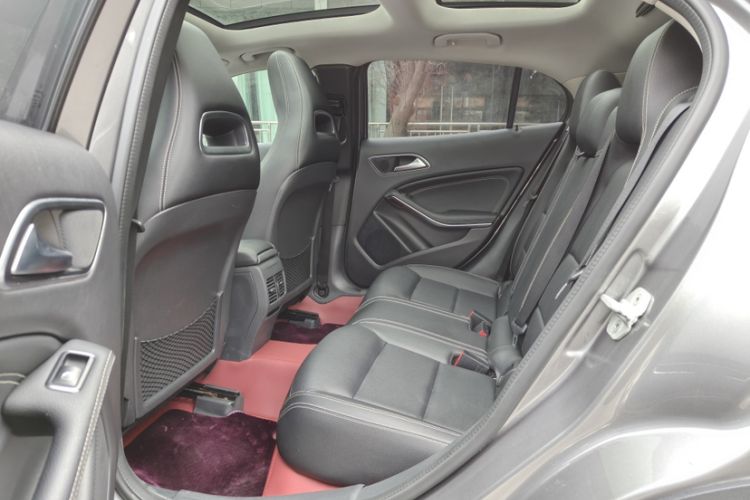 Used Mercedes-Benz GLA 2015 GLA 200 Fashion Model Interior 3
