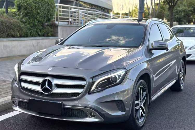 Used Mercedes-Benz GLA 2015 GLA 220 4MATIC Fashion Model Left Front Headlight