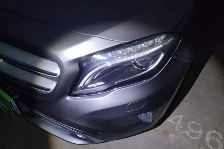 Used Mercedes-Benz GLA 2015 GLA 200 Fashion Model Left Front Headlight