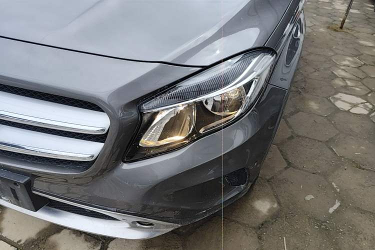Used Mercedes-Benz GLA 2015 GLA 200 Sport Edition Left Front Headlight