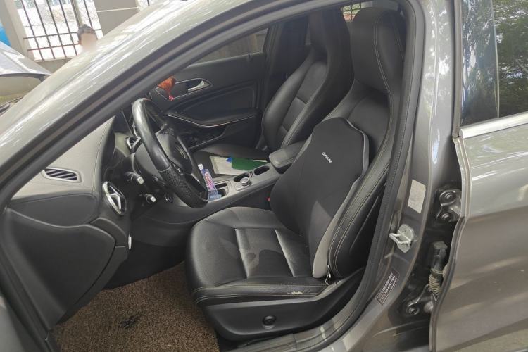 Used Mercedes-Benz GLA 2015 GLA 220 4MATIC Fashion Model Left Front Seat