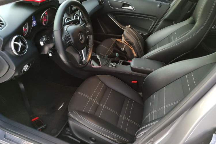 Used Mercedes-Benz GLA 2015 GLA 200 Left Front Seat