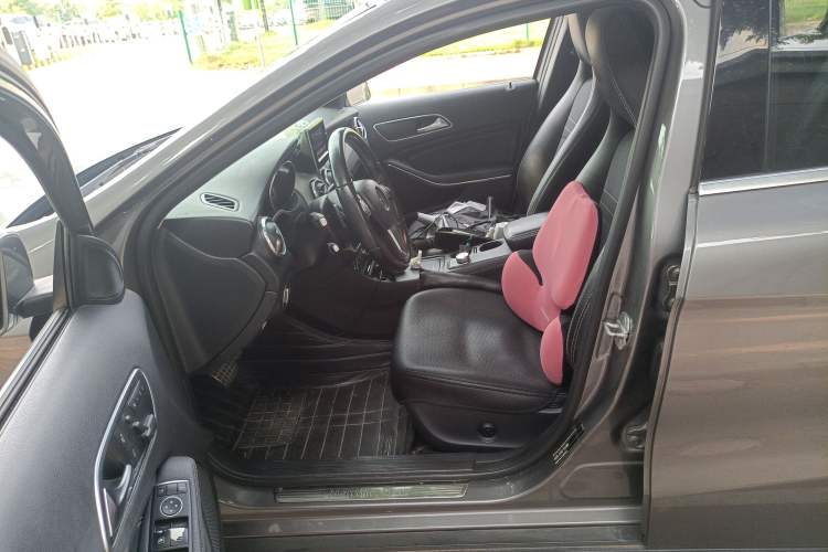 Used Mercedes-Benz GLA 2015 GLA 200 Left Front Seat
