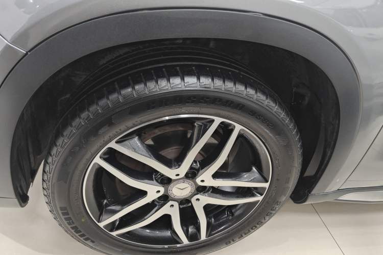 Used Mercedes-Benz GLA 2015 GLA 200 Fashion Model Left Front Wheel Hub