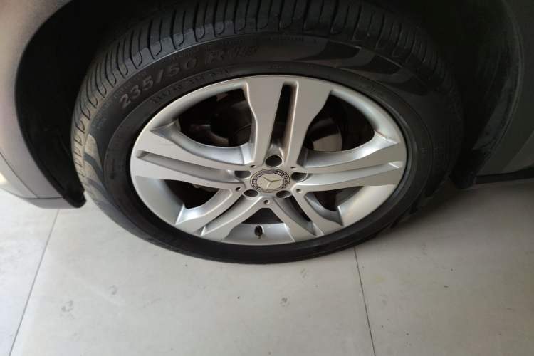 Used Mercedes-Benz GLA 2015 GLA 200 Left Front Wheel Hub