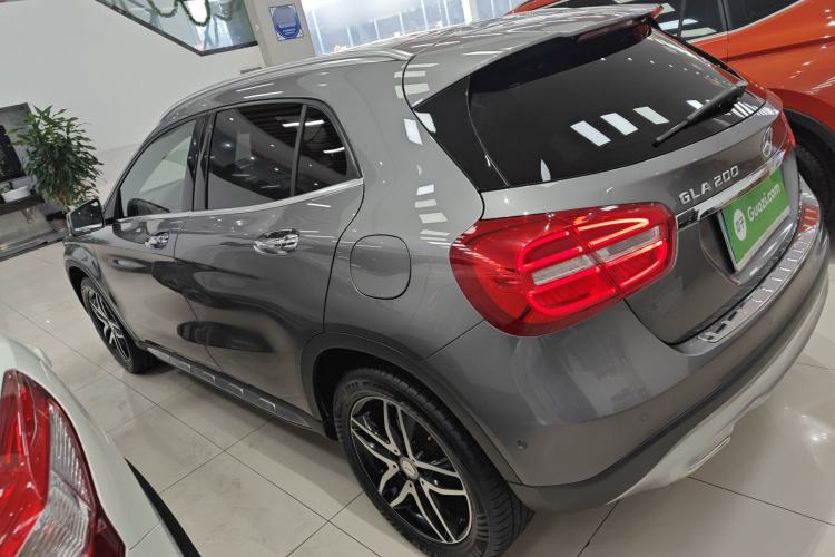 Used Mercedes-Benz GLA 2015 GLA 200 Fashion Model Left Side