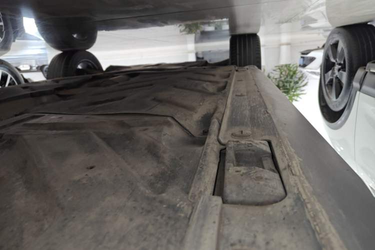 Used Mercedes-Benz GLA 2015 GLA 200 Fashion Model Left Side Sill