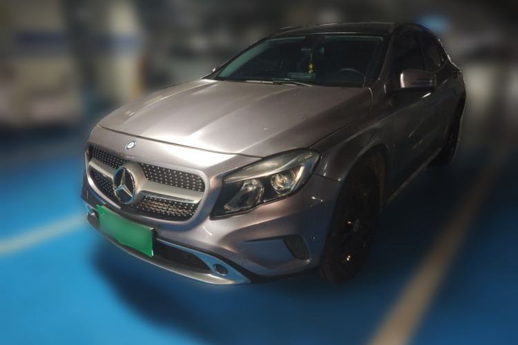 Used Mercedes-Benz GLA 2015 GLA 200 Sport Edition Guazi used car, China used car export, Used car for sale, Used  cars, Cheapest cars for sale