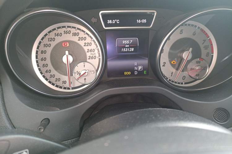 Used Mercedes-Benz GLA 2015 GLA 200 Odometer Close Up