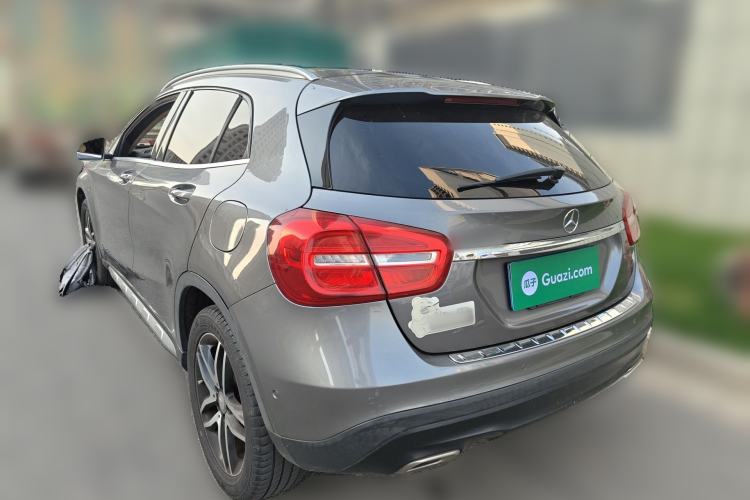 Used Mercedes-Benz GLA 2015 GLA 200 Fashion Model Rear Left 45 Deg