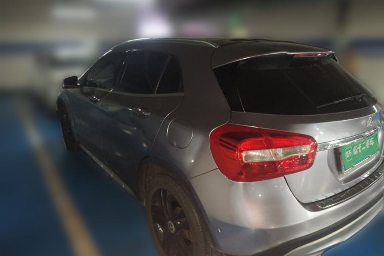 Used Mercedes-Benz GLA 2015 GLA 200 Sport Edition Rear Left 45 Deg