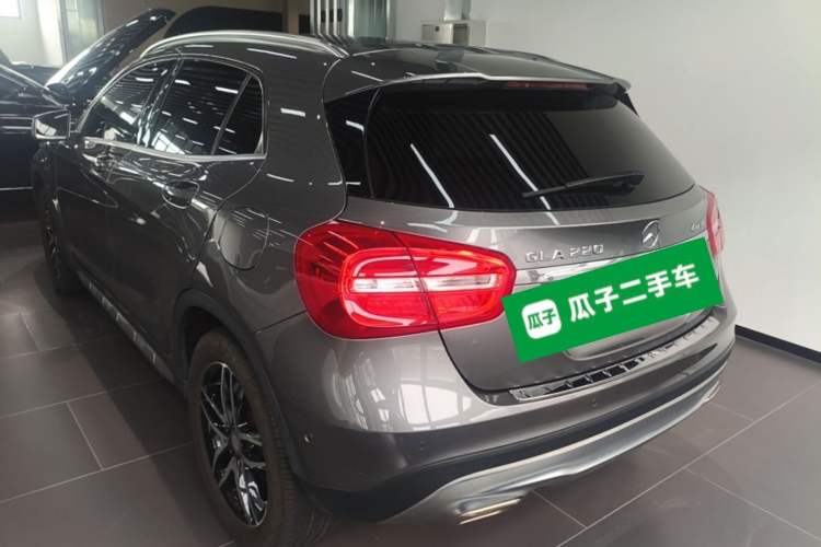 Used Mercedes-Benz GLA 2015 GLA 220 4MATIC Fashion Model Rear Left 45 Deg