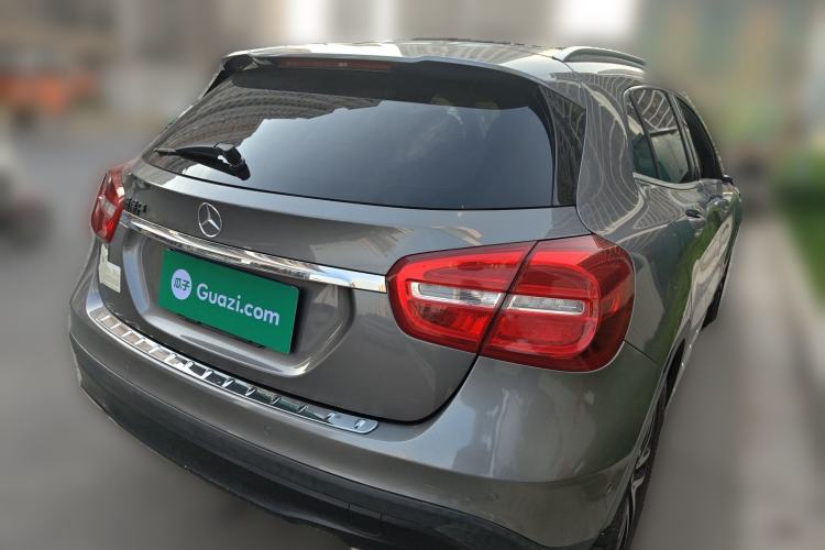 Used Mercedes-Benz GLA 2015 GLA 200 Fashion Model Rear Right 45 Deg