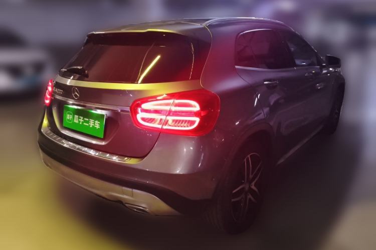 Used Mercedes-Benz GLA 2015 GLA 220 4MATIC Fashion Model Rear Right 45 Deg