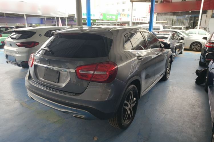 Used Mercedes-Benz GLA 2015 GLA 200 Fashion Model Rear Right 45 Deg