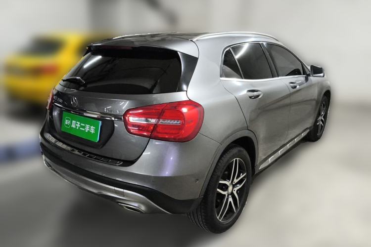 Used Mercedes-Benz GLA 2015 GLA 220 4MATIC Fashion Model Rear Right 45 Deg