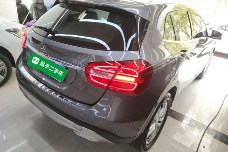 Used Mercedes-Benz GLA 2015 GLA 200 Rear Right 45 Deg