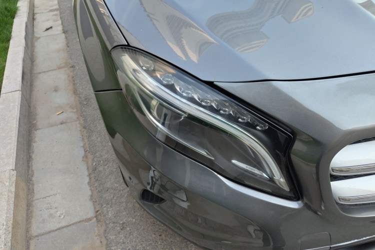 Used Mercedes-Benz GLA 2015 GLA 200 Fashion Model Right Front Headlight