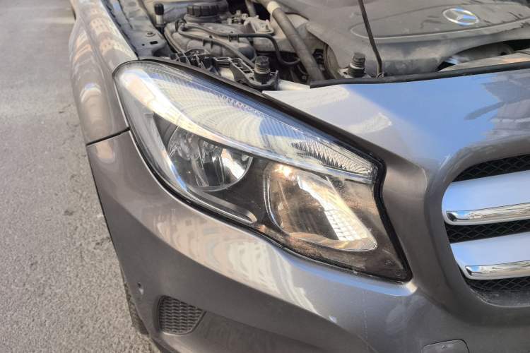 Used Mercedes-Benz GLA 2015 GLA 200 Sport Edition Right Front Headlight