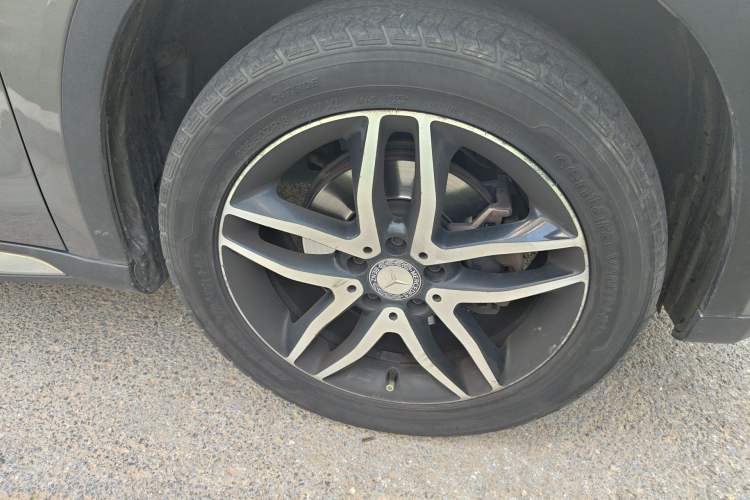 Used Mercedes-Benz GLA 2015 GLA 200 Fashion Model Right Front Wheel Hub