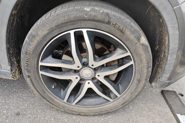 Used Mercedes-Benz GLA 2015 GLA 200 Fashion Model Right Front Wheel Hub