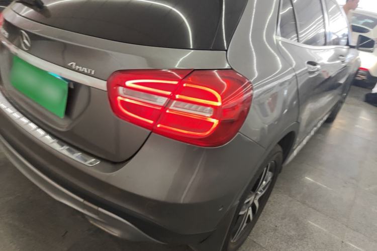 Used Mercedes-Benz GLA 2015 GLA 220 4MATIC Fashion Model Right Rear Taillight