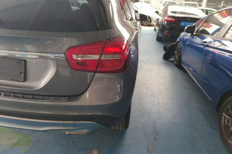 Used Mercedes-Benz GLA 2015 GLA 200 Fashion Model Right Rear Taillight