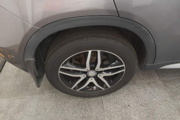 Used Mercedes-Benz GLA 2015 GLA 220 4MATIC Fashion Model Right Rear Wheel Hub