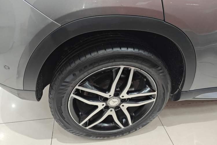 Used Mercedes-Benz GLA 2015 GLA 200 Fashion Model Right Rear Wheel Hub