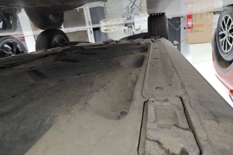 Used Mercedes-Benz GLA 2015 GLA 200 Fashion Model Right Side Sill