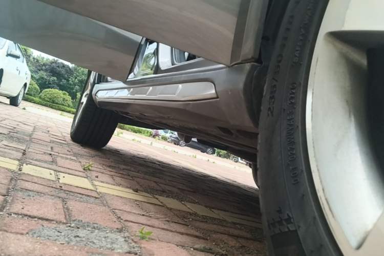 Used Mercedes-Benz GLA 2015 GLA 260 4MATIC Right Side Sill