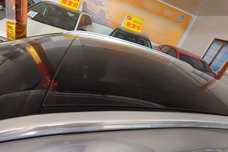Used Mercedes-Benz GLA 2015 GLA 220 4MATIC Fashion Model Roof